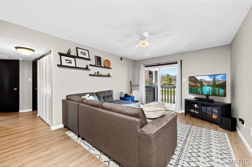 Photo of 2506 Creve Coeur Mill Road #10, Maryland Heights, MO 63043 (MLS # 25073214)