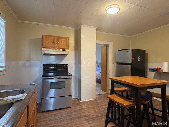 West Walnut Manor - Residential