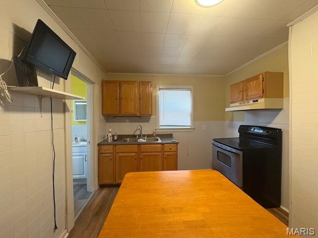 West Walnut Manor - Residential