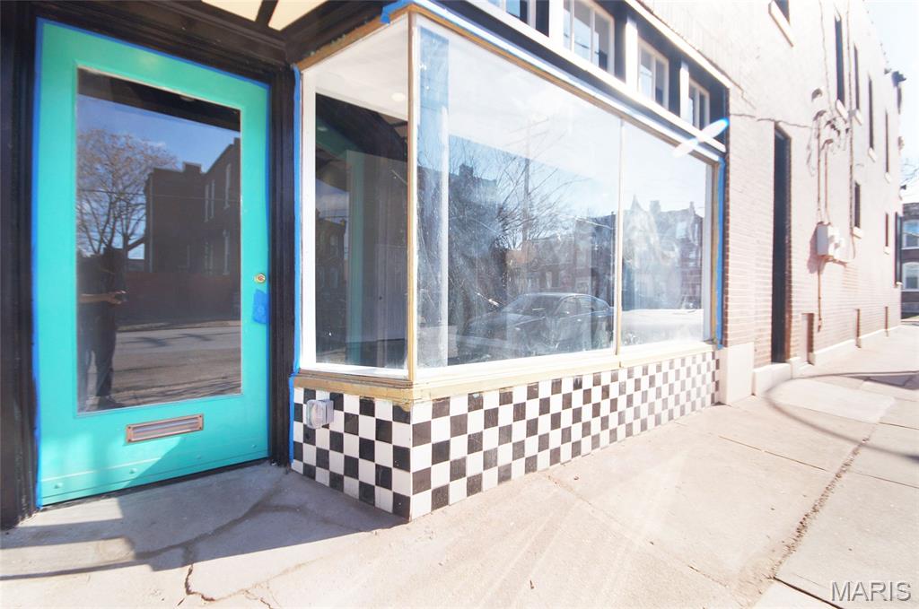 Gertrude Heim's - Commercial Sale