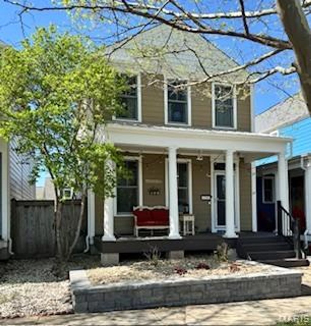 Photo of 3208 S Civic Green Drive, St Charles, MO 63301 (MLS # 26021049)