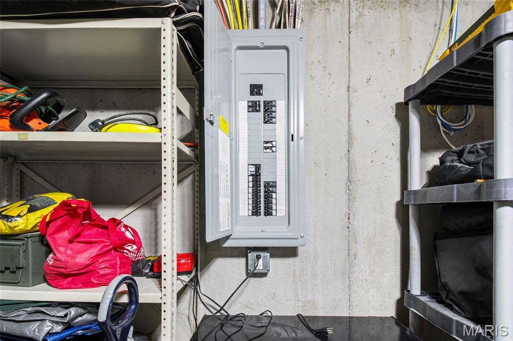 Arbors Of Rockwood Four The - Residential