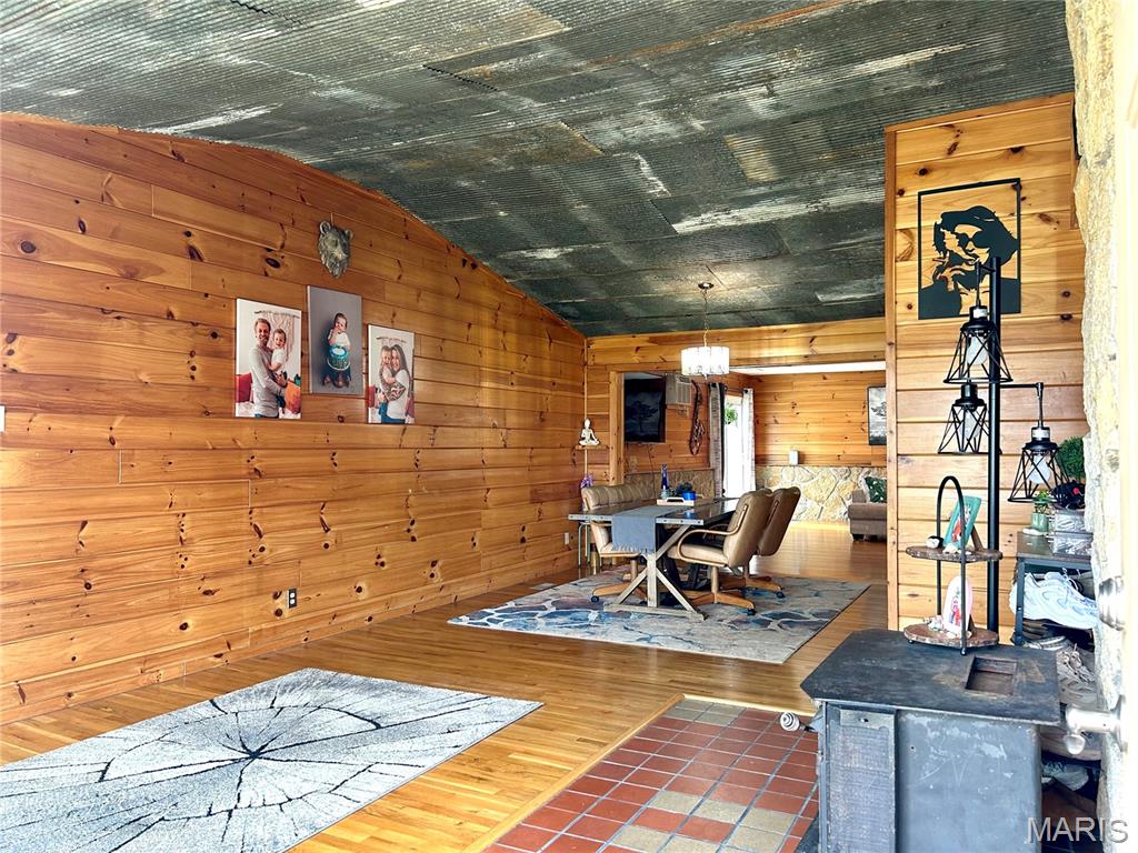 Louis Courtois Tr - Residential Lease