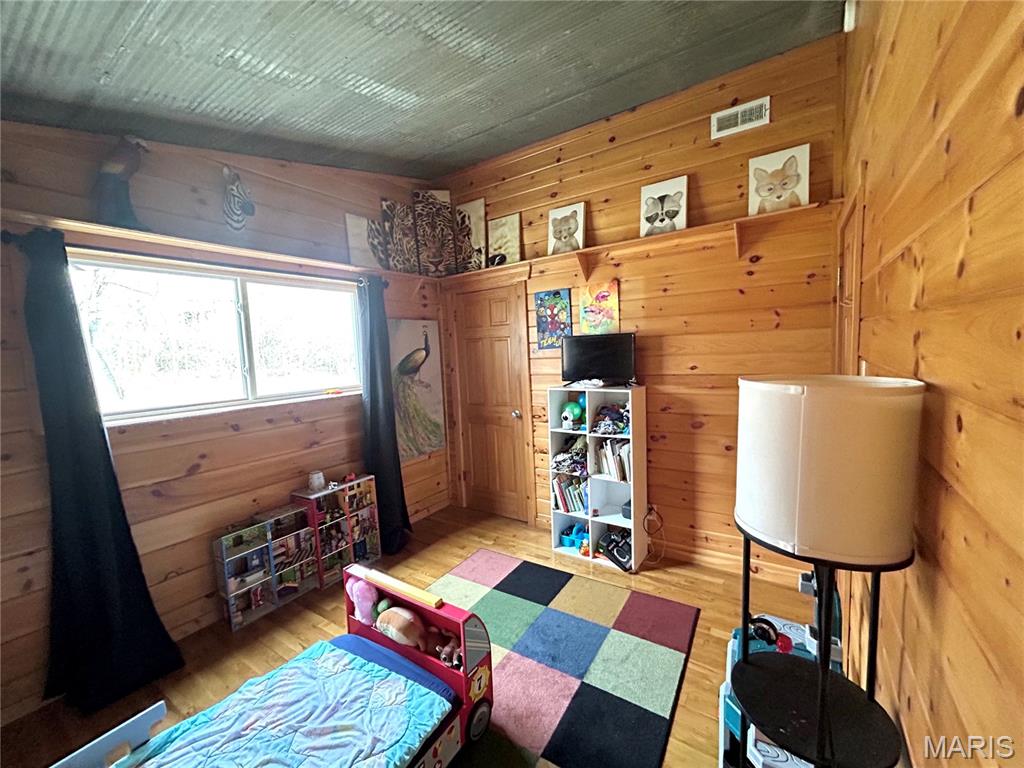 Louis Courtois Tr - Residential Lease