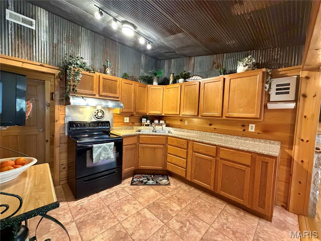 Louis Courtois Tr - Residential Lease