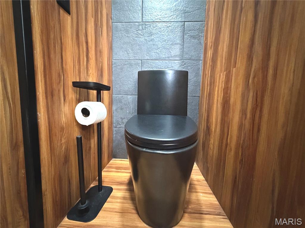 Louis Courtois Tr - Residential Lease