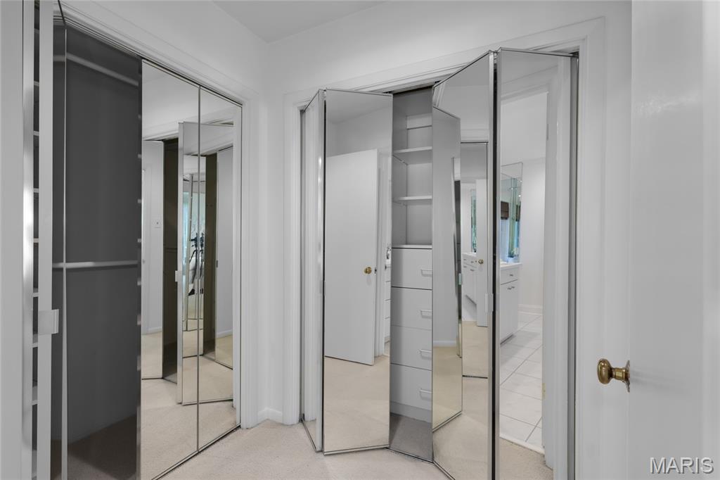 Ladue Estates - Residential