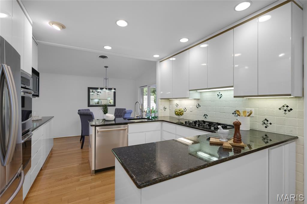 Ladue Estates - Residential