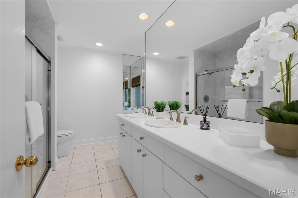 Ladue Estates - Residential