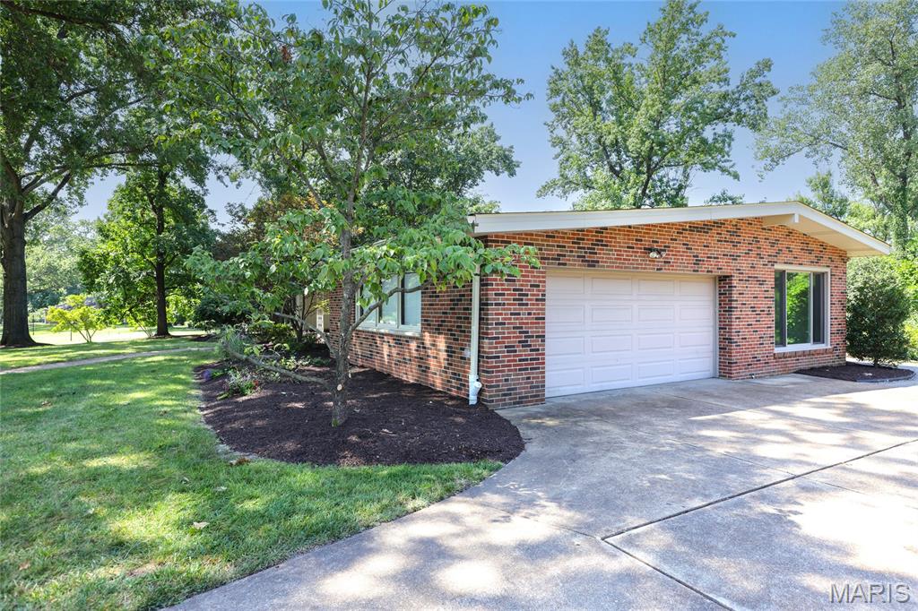 Ladue Estates - Residential