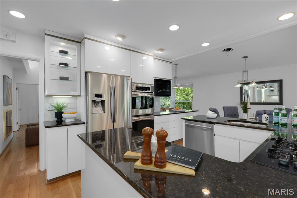 Ladue Estates - Residential