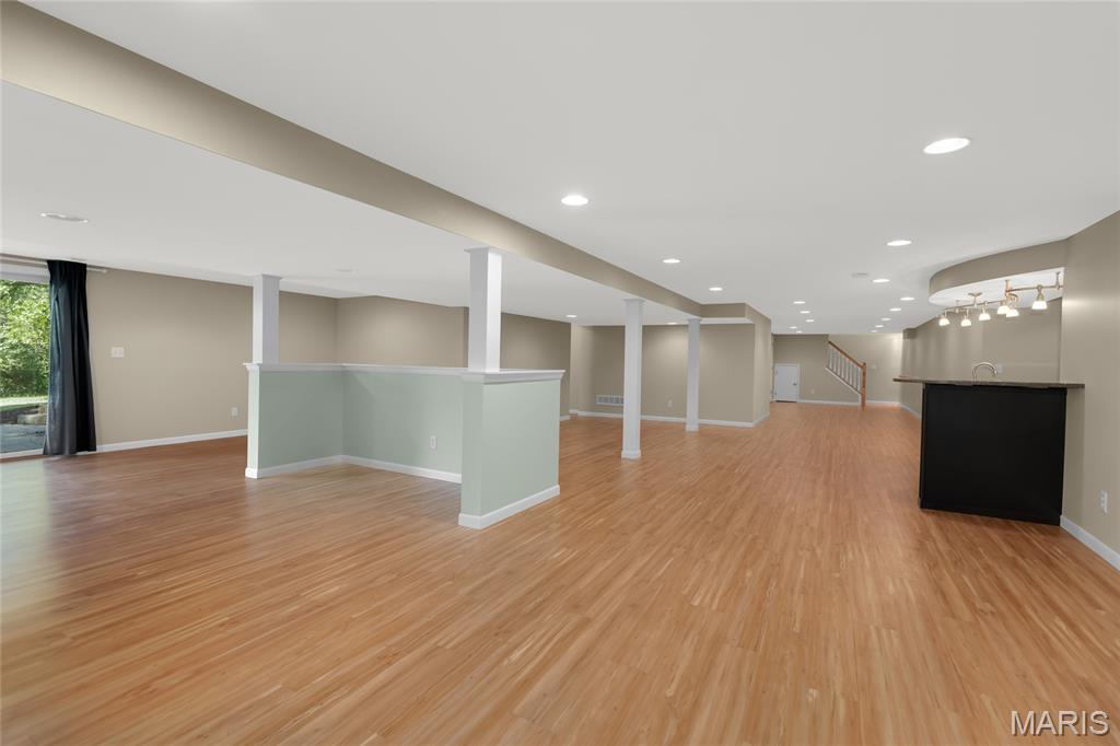 Ladue Estates - Residential