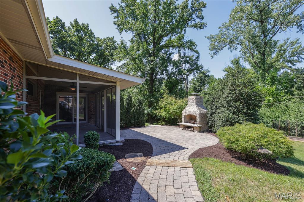 Ladue Estates - Residential