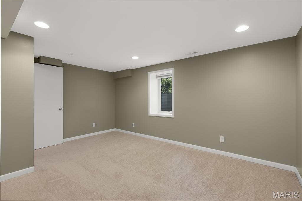 Ladue Estates - Residential