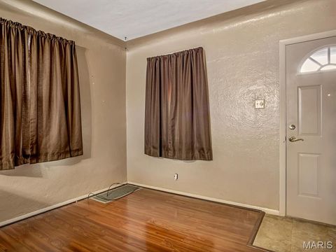 Tiny photo for 3700 Paule Avenue, St Louis, MO 63125 (MLS # 26046859)