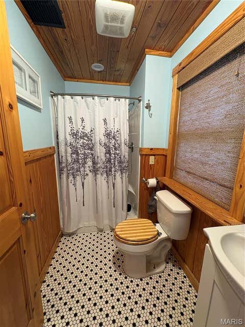 Tiny photo for 515 R And B Drive, Hermann, MO 65041 (MLS # 26036292)