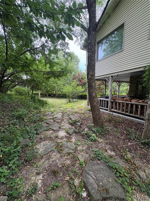 Tiny photo for 515 R And B Drive, Hermann, MO 65041 (MLS # 26036292)