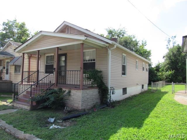 Photo of 5251 Hodiamont Avenue, St Louis, MO 63136 (MLS # 26055092)