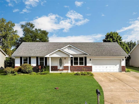 Tiny photo for 1009 Southway Drive, Bowling Green, MO 63334 (MLS # 26057434)