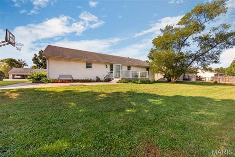 Tiny photo for 1009 Southway Drive, Bowling Green, MO 63334 (MLS # 26057434)