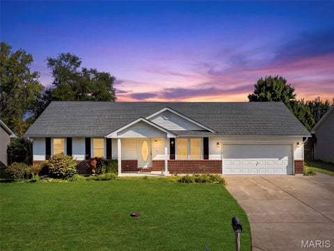 Photo of 1009 Southway Drive, Bowling Green, MO 63334 (MLS # 26057434)