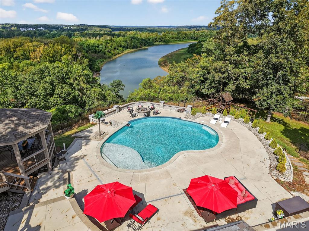 Crystal Tree Corners - Residential