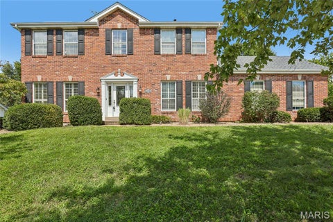 Photo of 239 Lansbrooke Drive, Chesterfield, MO 63005 (MLS # 26066129)