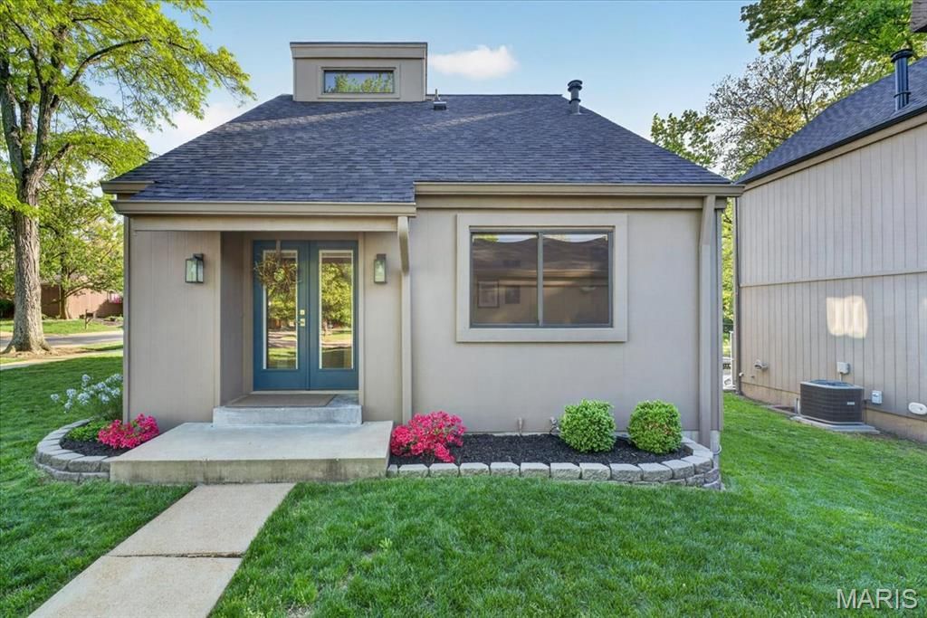 Photo of 941 Woodside Village Lane, Manchester, MO 63021 (MLS # 26024112)