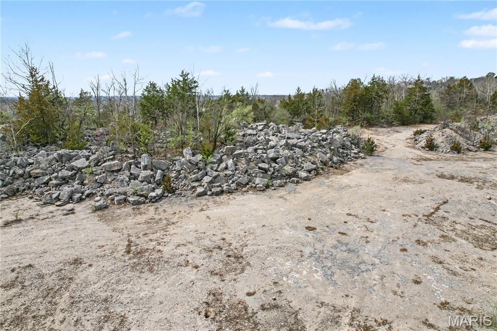 000 Herky Horine Road