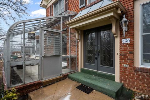 Tiny photo for 330 Morristown Court, Chesterfield, MO 63017 (MLS # 26012496)