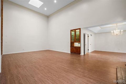 Tiny photo for 330 Morristown Court, Chesterfield, MO 63017 (MLS # 26012496)