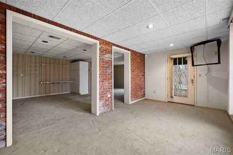 Tiny photo for 330 Morristown Court, Chesterfield, MO 63017 (MLS # 26012496)