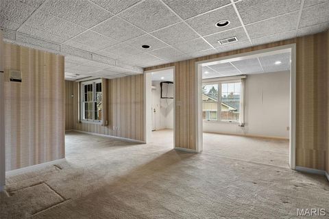 Tiny photo for 330 Morristown Court, Chesterfield, MO 63017 (MLS # 26012496)