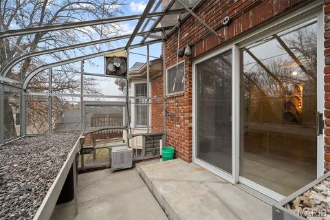 Tiny photo for 330 Morristown Court, Chesterfield, MO 63017 (MLS # 26012496)