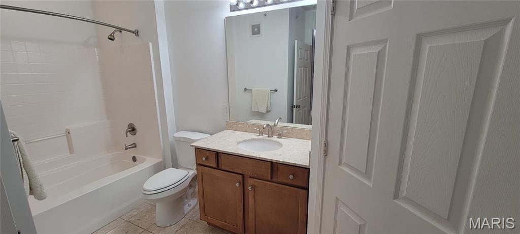 Hanley Station Condo First - Residential