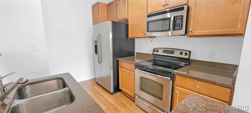 Hanley Station Condo First - Residential