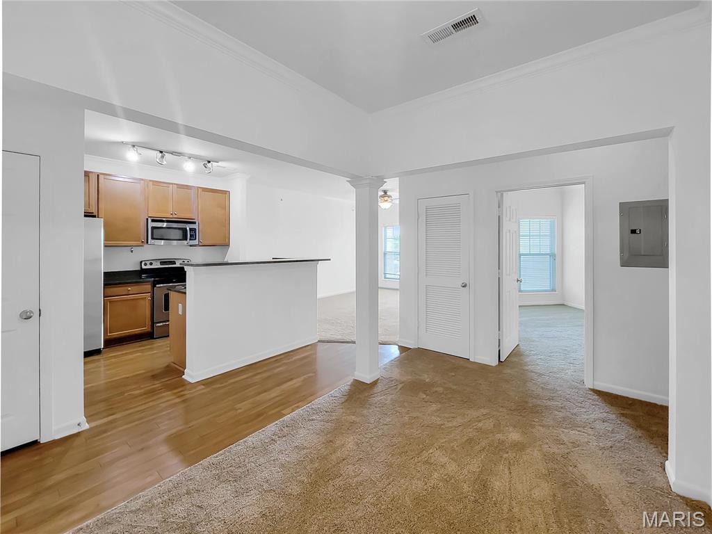 Hanley Station Condo First - Residential