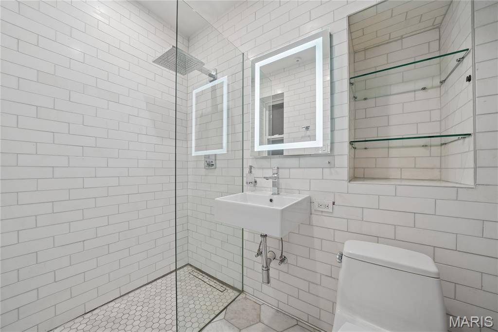 Oxford Place Condo - Residential