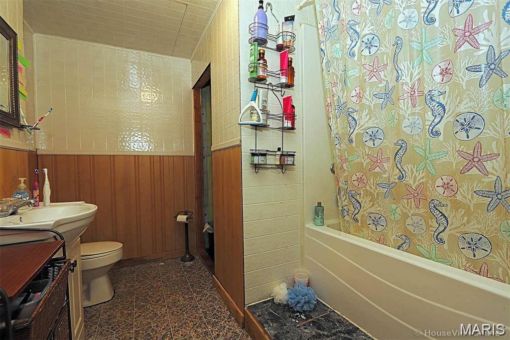 City Of Arcadia - Commercial Sale