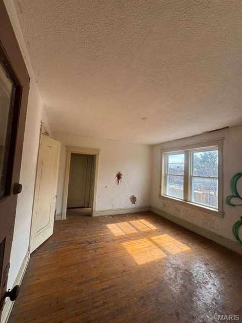 Tiny photo for 2925 Gasconade Street, St Louis, MO 63118 (MLS # 26011093)