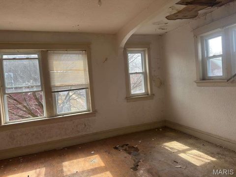 Tiny photo for 2925 Gasconade Street, St Louis, MO 63118 (MLS # 26011093)