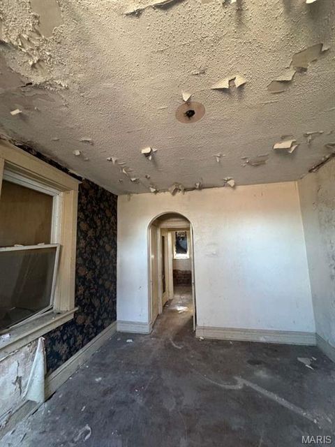 Tiny photo for 2925 Gasconade Street, St Louis, MO 63118 (MLS # 26011093)