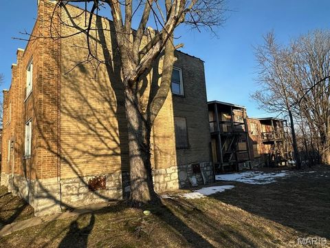 Tiny photo for 2925 Gasconade Street, St Louis, MO 63118 (MLS # 26011093)