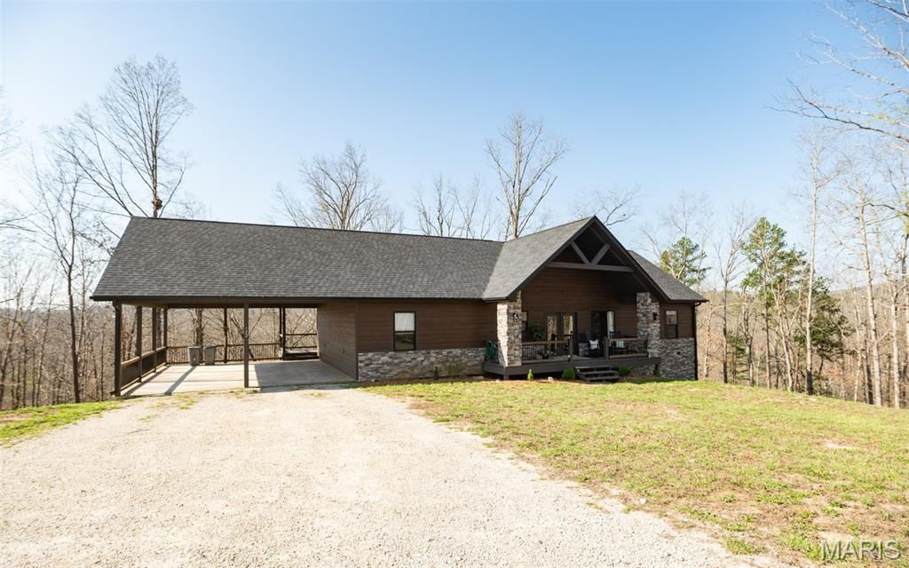Photo of 422 Peavine Road, Van Buren, MO 63965 (MLS # 26018752)