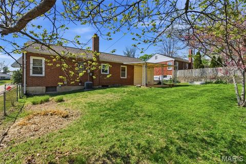 Tiny photo for 1550 Grant Road, Webster Groves, MO 63119 (MLS # 26020392)