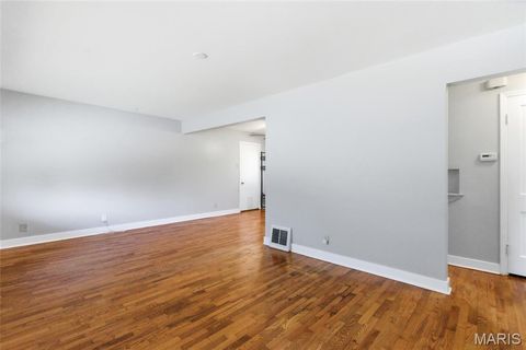 Tiny photo for 1550 Grant Road, Webster Groves, MO 63119 (MLS # 26020392)