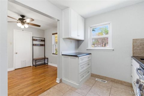 Tiny photo for 1550 Grant Road, Webster Groves, MO 63119 (MLS # 26020392)