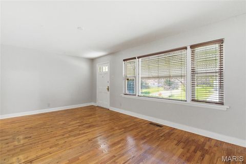 Tiny photo for 1550 Grant Road, Webster Groves, MO 63119 (MLS # 26020392)