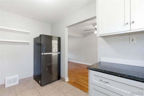 Tiny photo for 1550 Grant Road, Webster Groves, MO 63119 (MLS # 26020392)