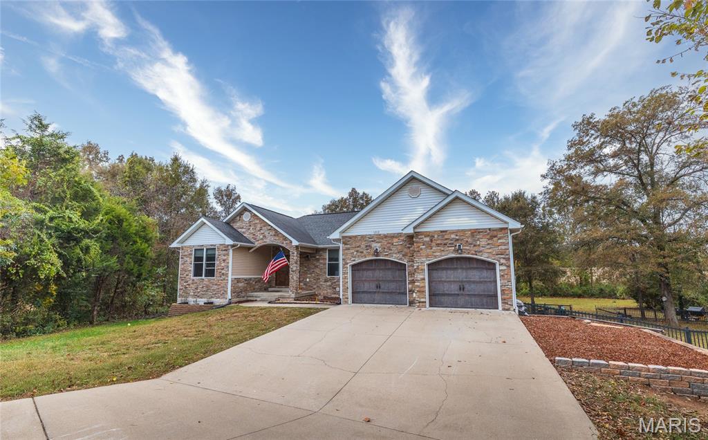 Photo of 1717 Palmer Court, Rolla, MO 65401 (MLS # 26067106)